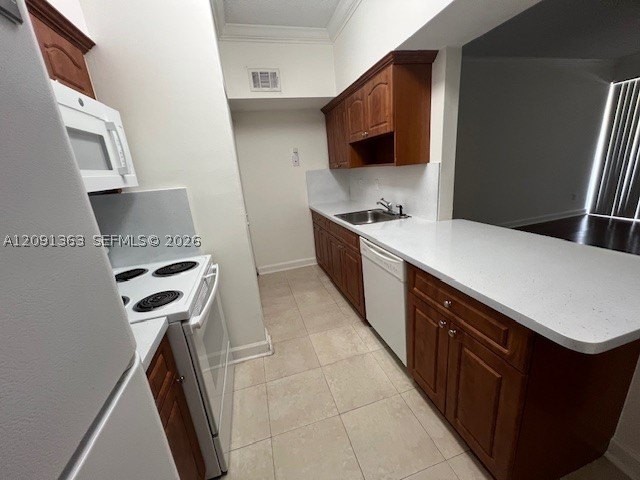 18356 Nw 68th Ave #E - Photo 5 of 12