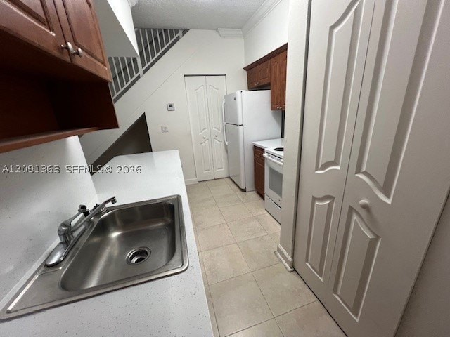 18356 Nw 68th Ave #E - Photo 7 of 12
