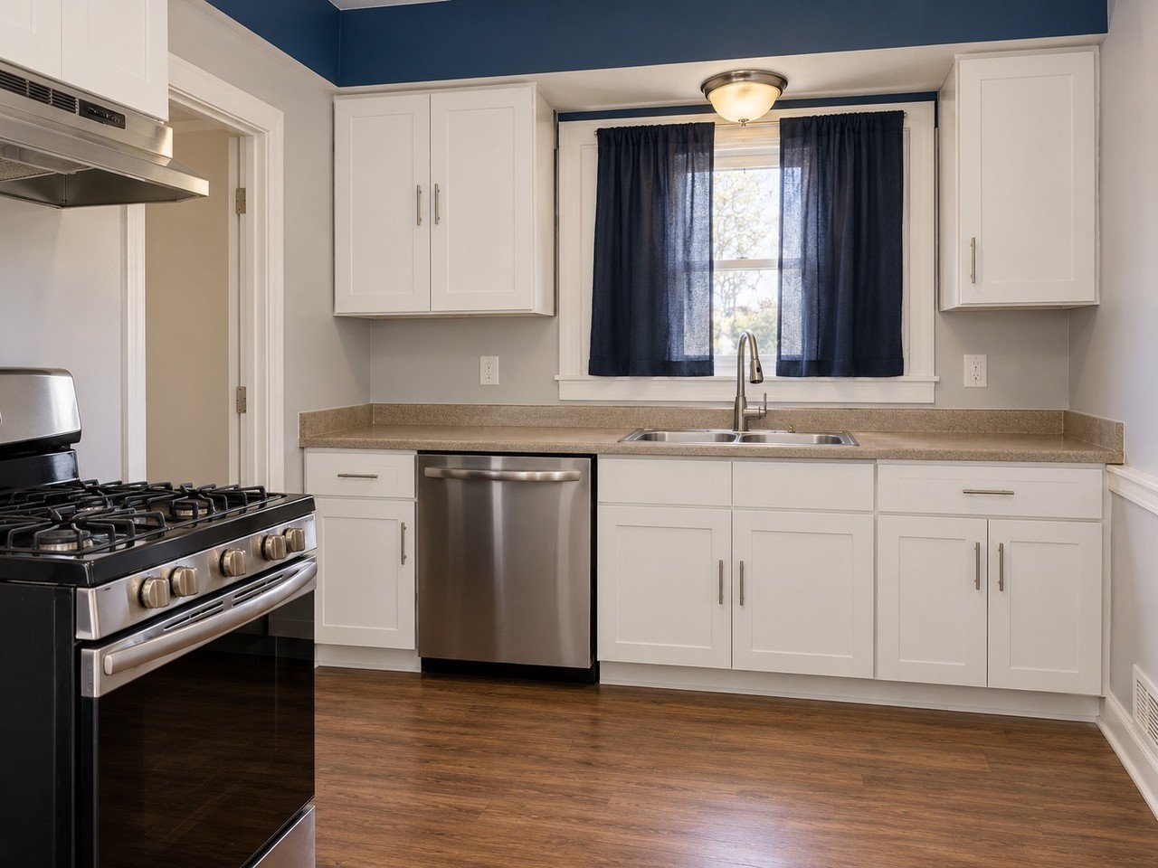 1221 S Belmont Ave - Photo 6 of 11