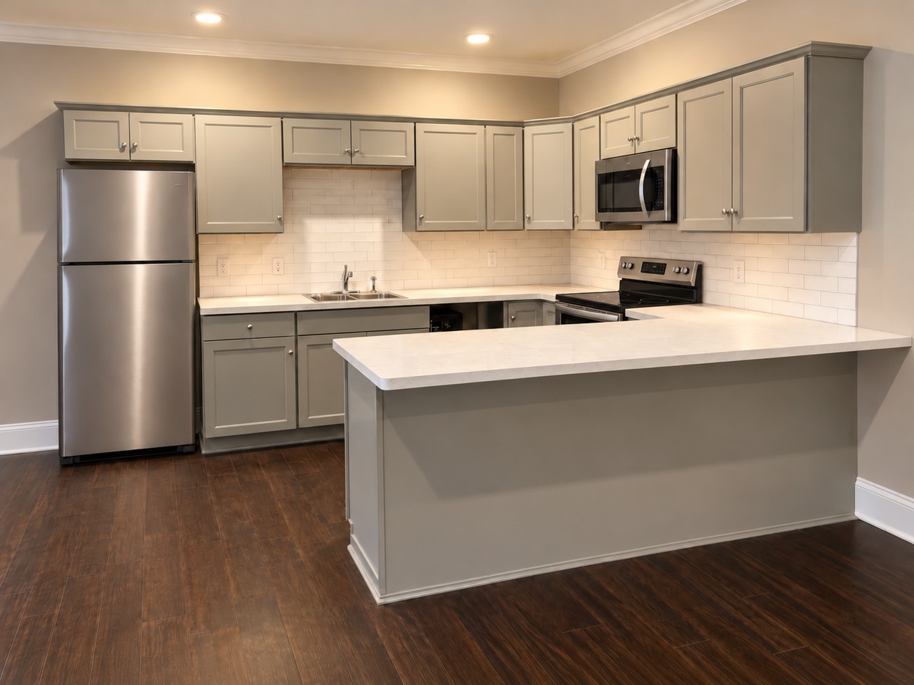 709 E Market St #7 - Photo 4 of 5