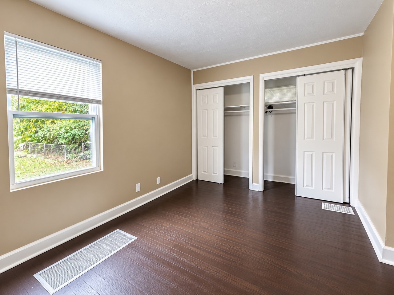 1525 Comer Ave - Photo 6 of 10