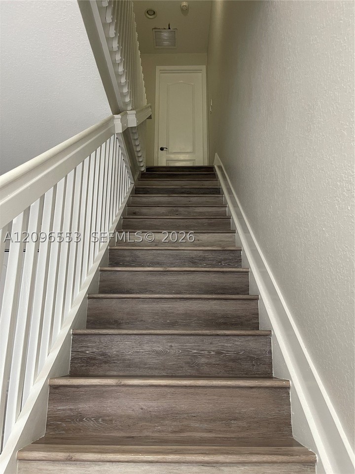 615 Sw 147th Ave #615 - Photo 5 of 14