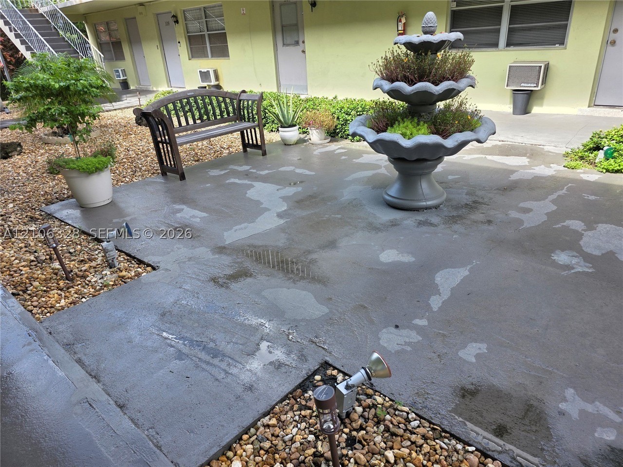 17 Ne 2nd Ave #207 - Photo 6 of 9