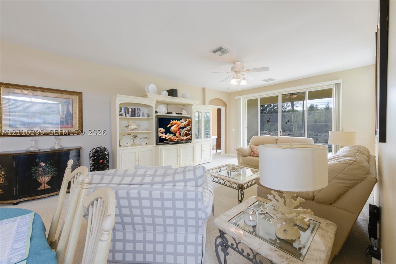 601 Southstar Dr #1004 - Photo 4 of 41