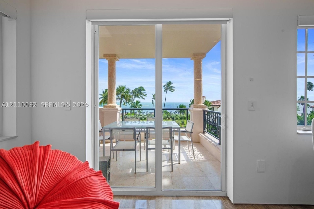 19233 Fisher Island Dr #19233 - Photo 2 of 25