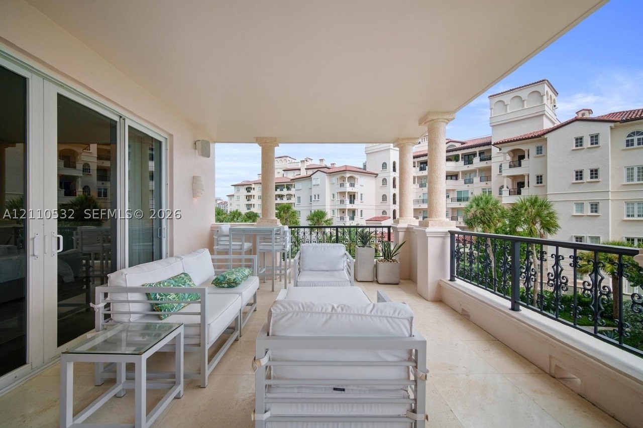 19233 Fisher Island Dr #19233 - Photo 6 of 25