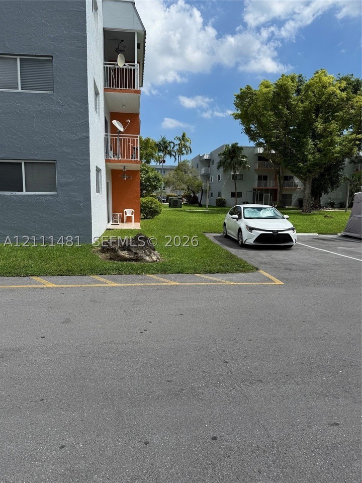 11301 Sw 200th St #305A - Photo 4 of 26