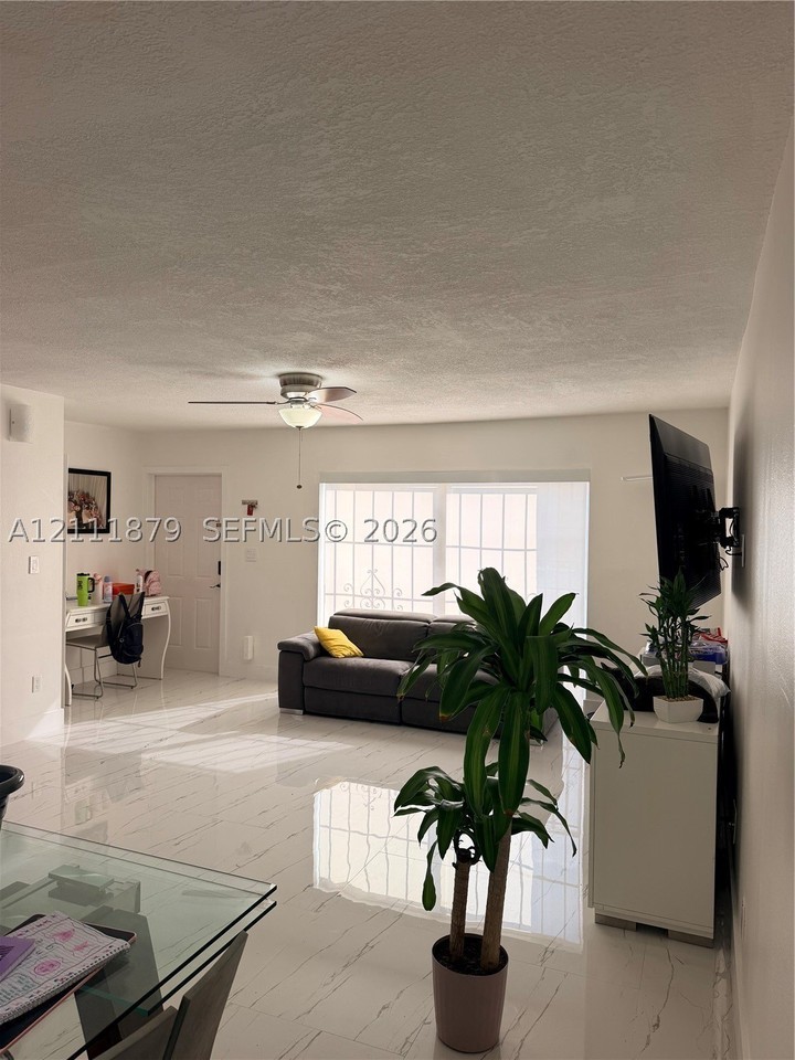 13771 Sw 84th St #G - Photo 6 of 37
