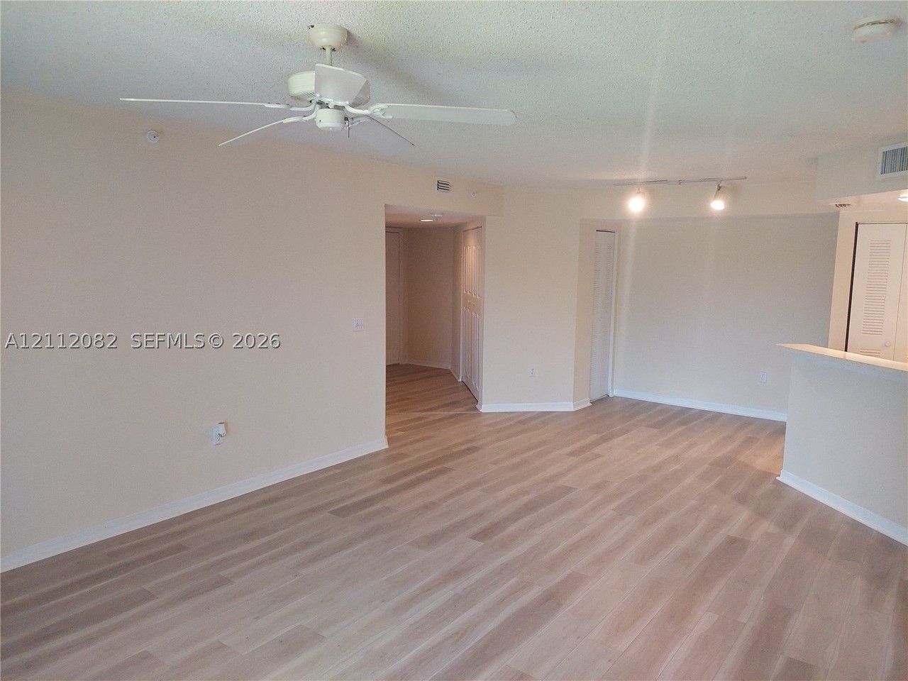4149 N Haverhill Rd #1616 - Photo 2 of 26