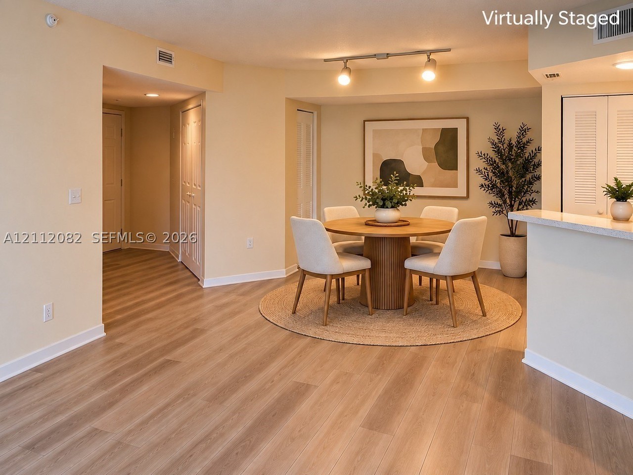 4149 N Haverhill Rd #1616 - Photo 3 of 26