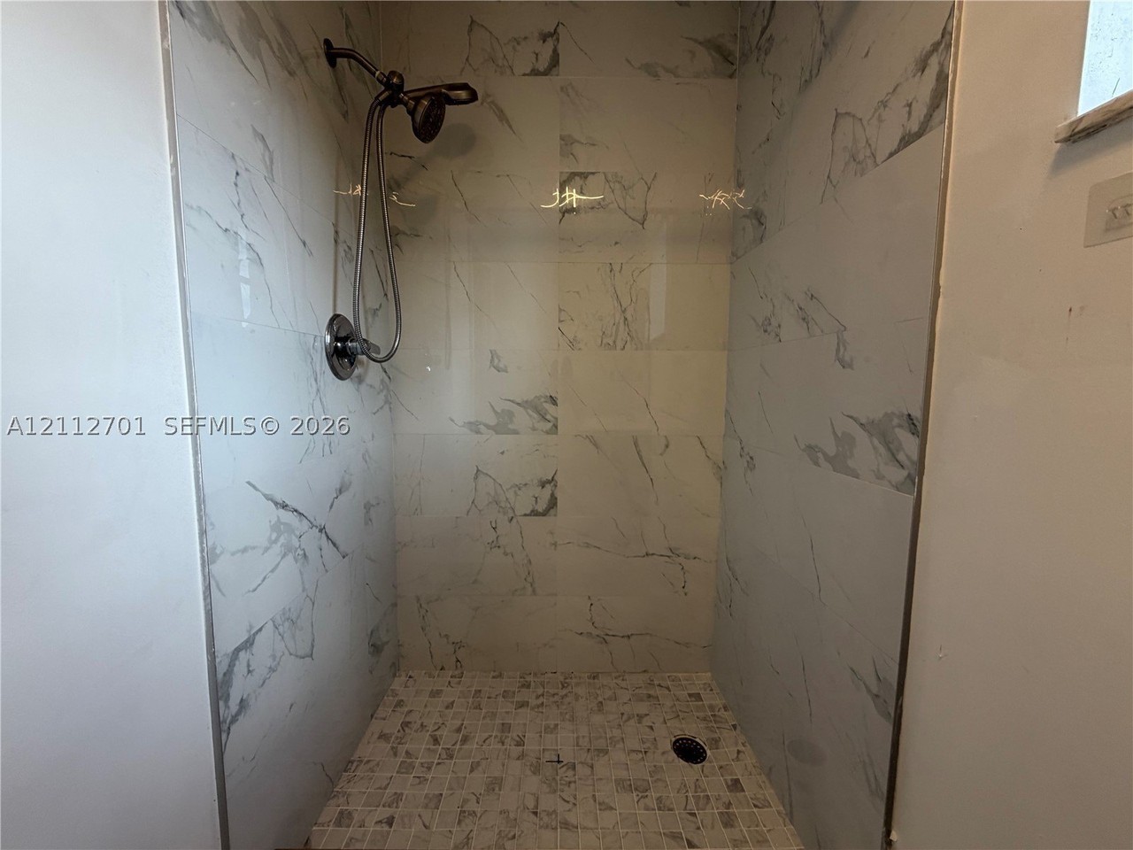 220 N 66th Ave #B - Photo 3 of 7