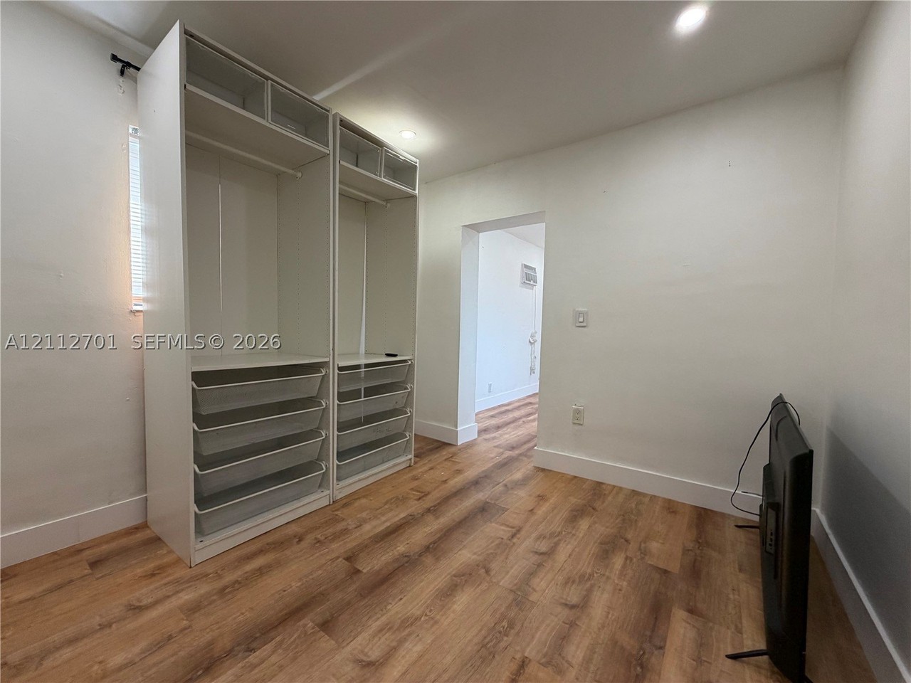 220 N 66th Ave #B - Photo 7 of 7