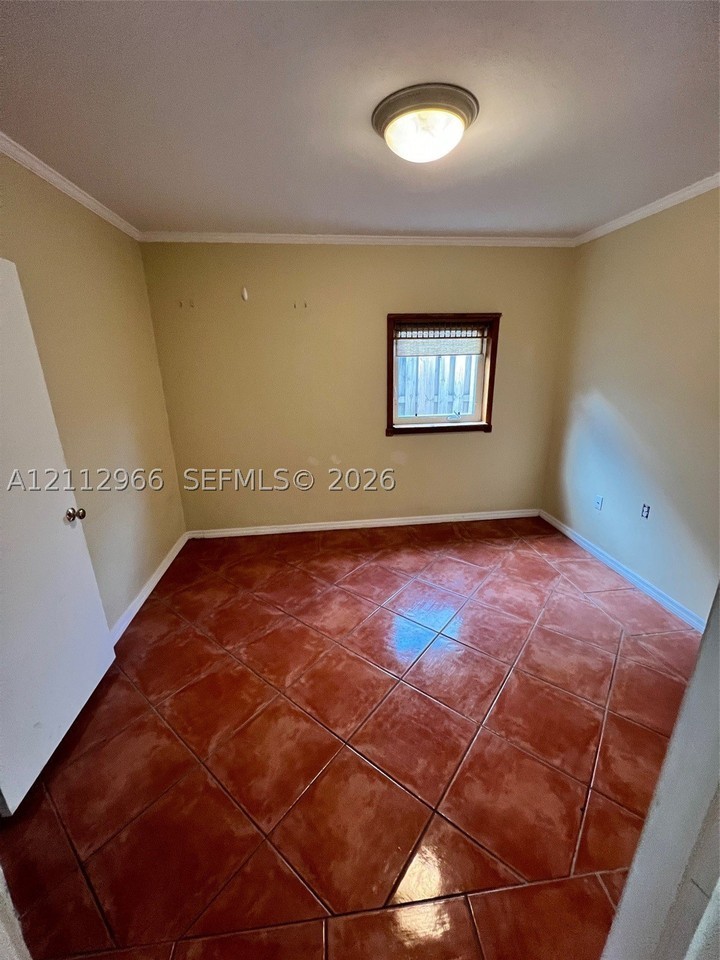 8605 Nw 193rd Ter - Photo 3 of 11