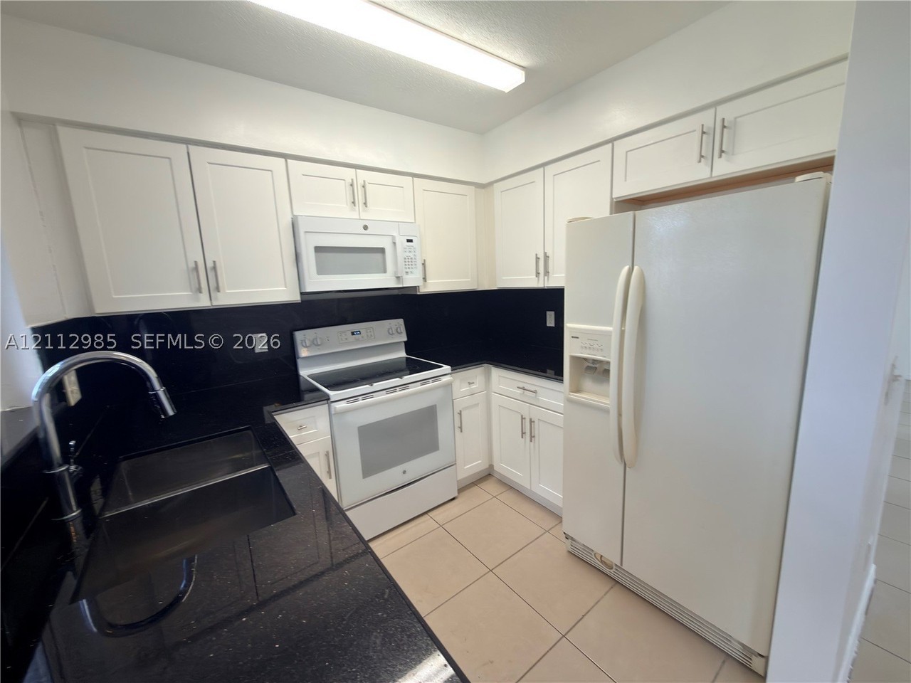 4830 Sw 27th Ave #1 - Photo 5 of 29