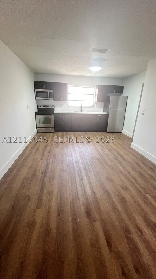 2931 Nw 22nd Ct #A - Photo 4 of 21