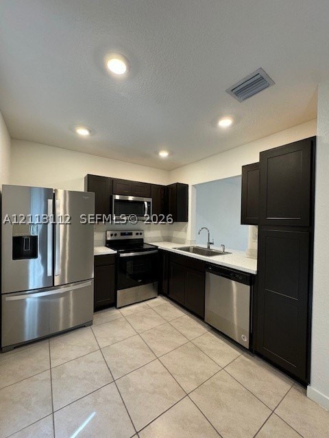 557 Ne 5th Ter - Photo 2 of 11