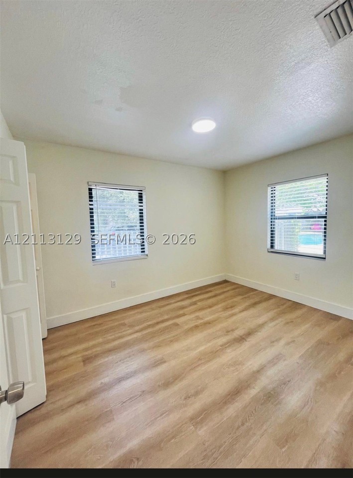 2000 Monroe St #1 - Photo 4 of 4