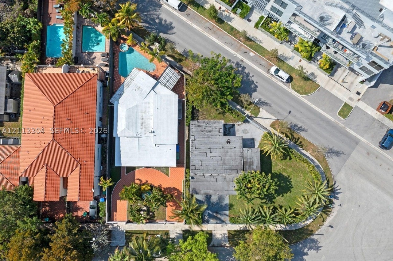 1810 Sw 5th Ave - Photo 5 of 33