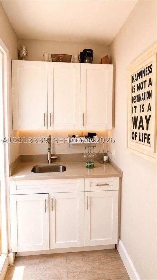 2425 Sw 21st Ter #1 - Photo 6 of 8