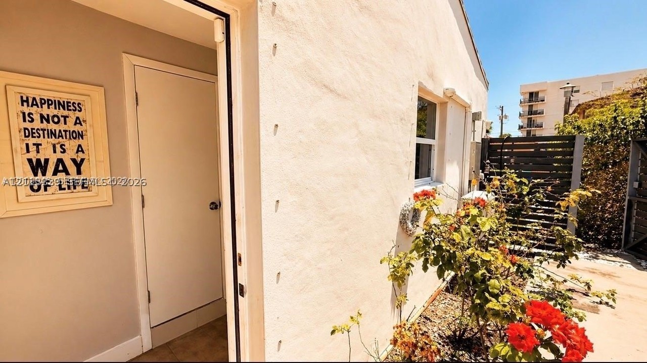 2425 Sw 21st Ter #1 - Photo 7 of 8