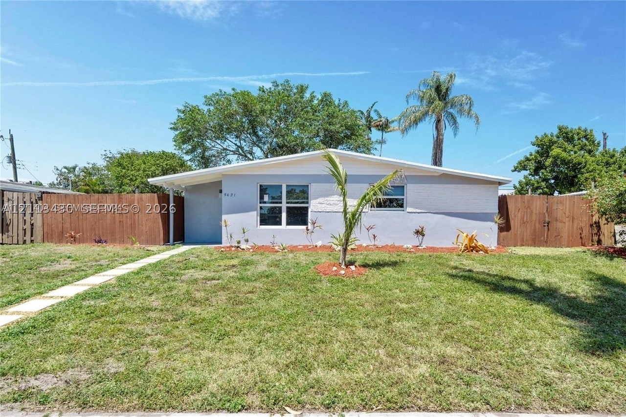 5621 Sw 38th Ct - Photo 3 of 19