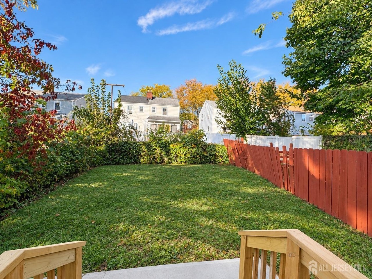173 Jackson Ave - Photo 7 of 11