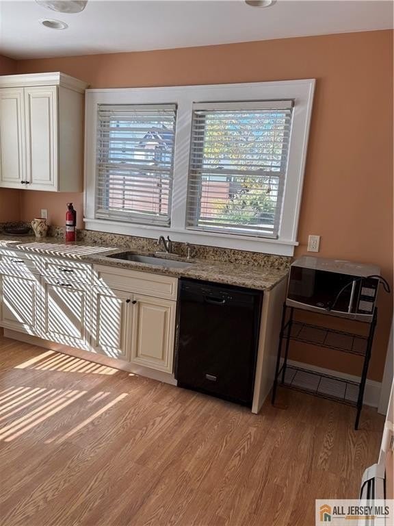 15 Van Liew Ave - Photo 4 of 4