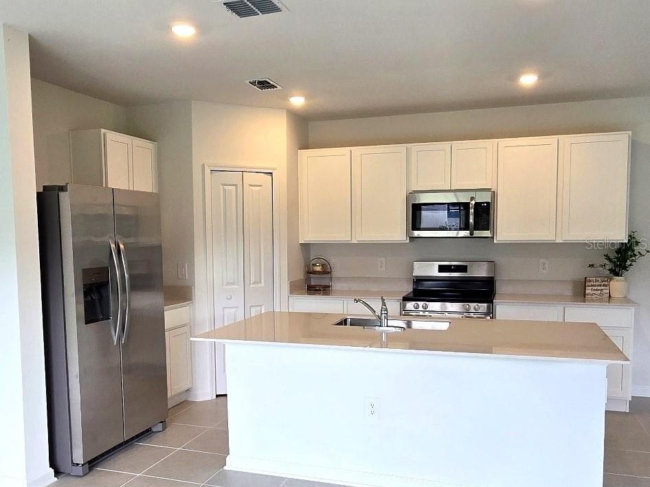 2501 Hallow Garden Rd - Photo 4 of 19