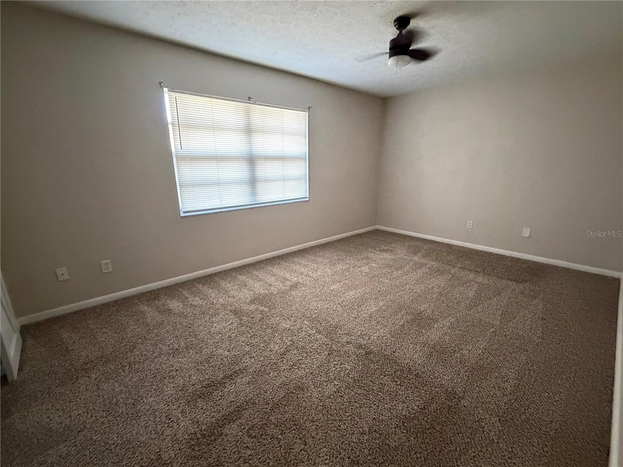 511 Cocoplum Dr - Photo 7 of 14