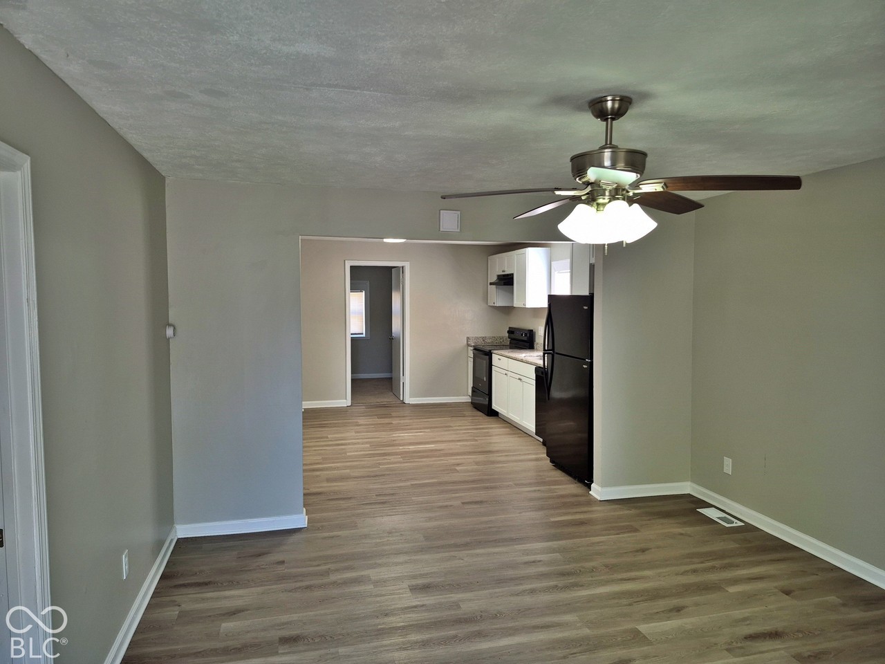 2009 Gent Ave - Photo 4 of 18