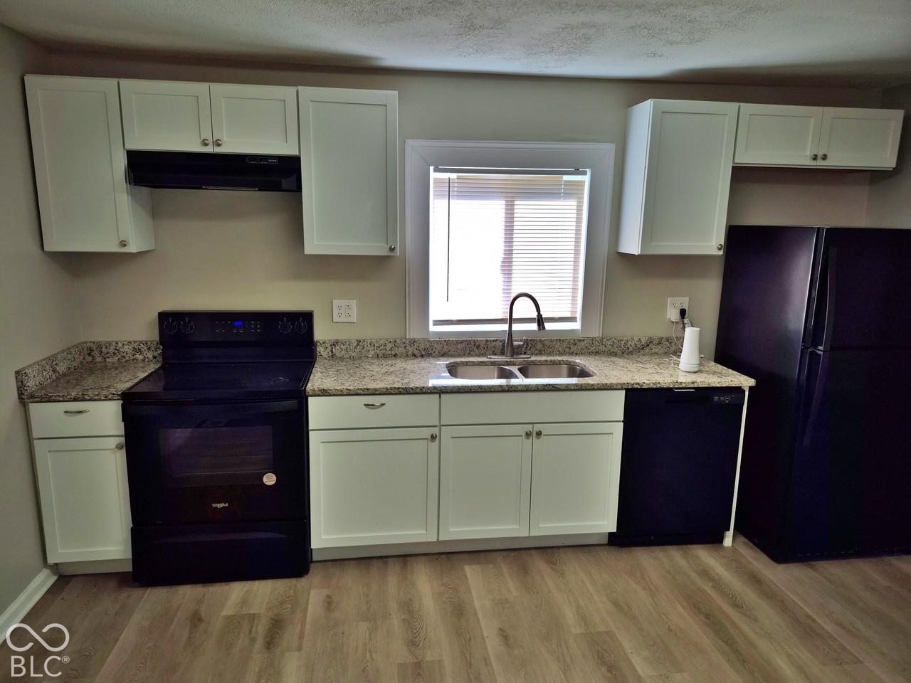 2009 Gent Ave - Photo 7 of 18