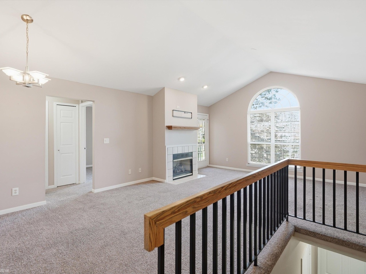 52376 Heatherstone Ave - Photo 2 of 34