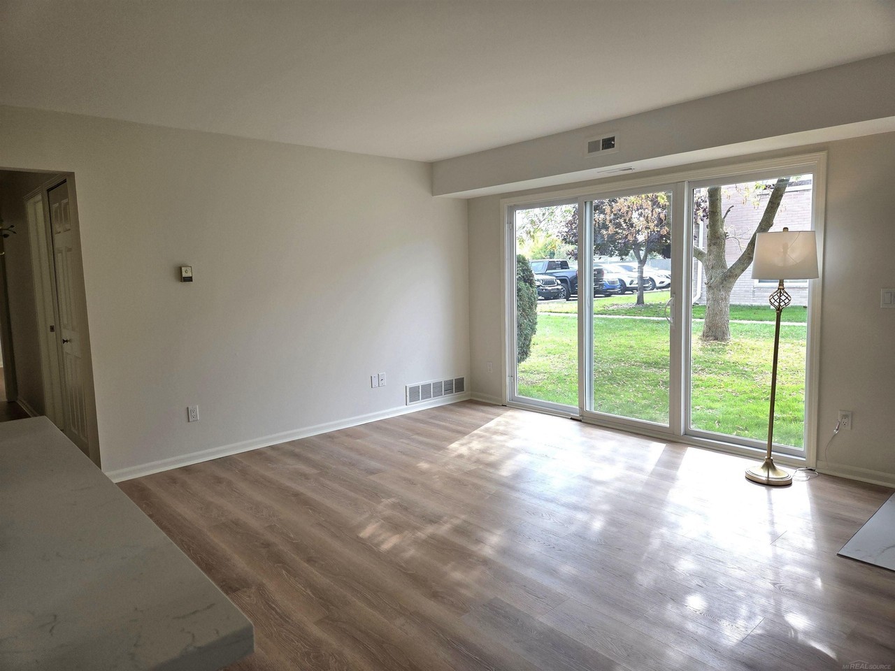 508 Sunset Ln - Photo 5 of 27