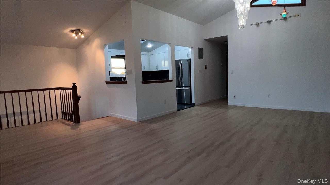 1907 Clintonville St #2FL - Photo 2 of 11