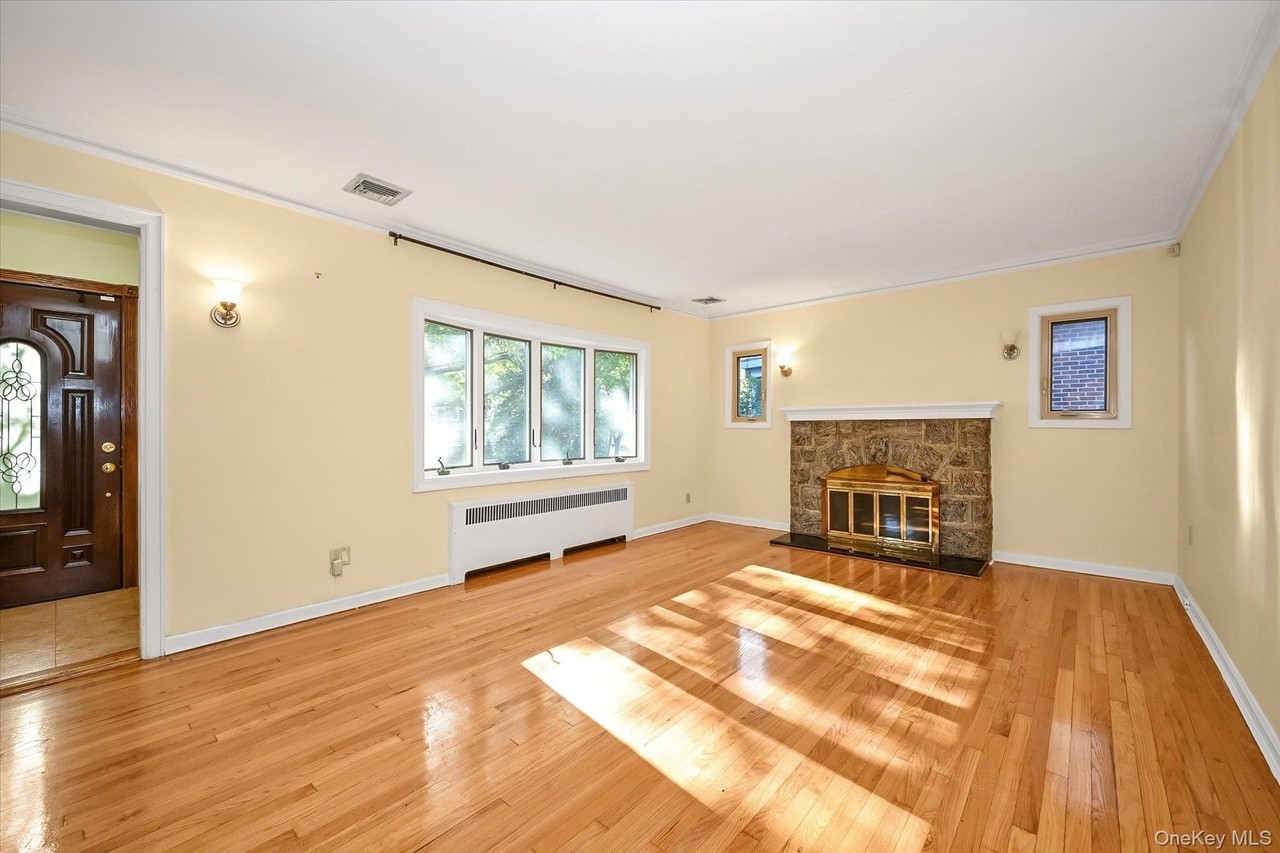 17821 Kildare Rd - Photo 2 of 22