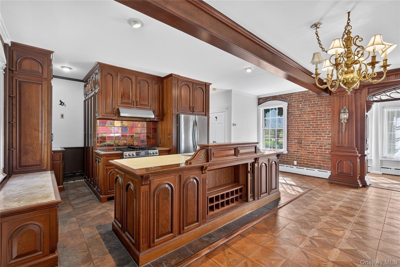 172 Stony Ford Rd - Photo 6 of 25