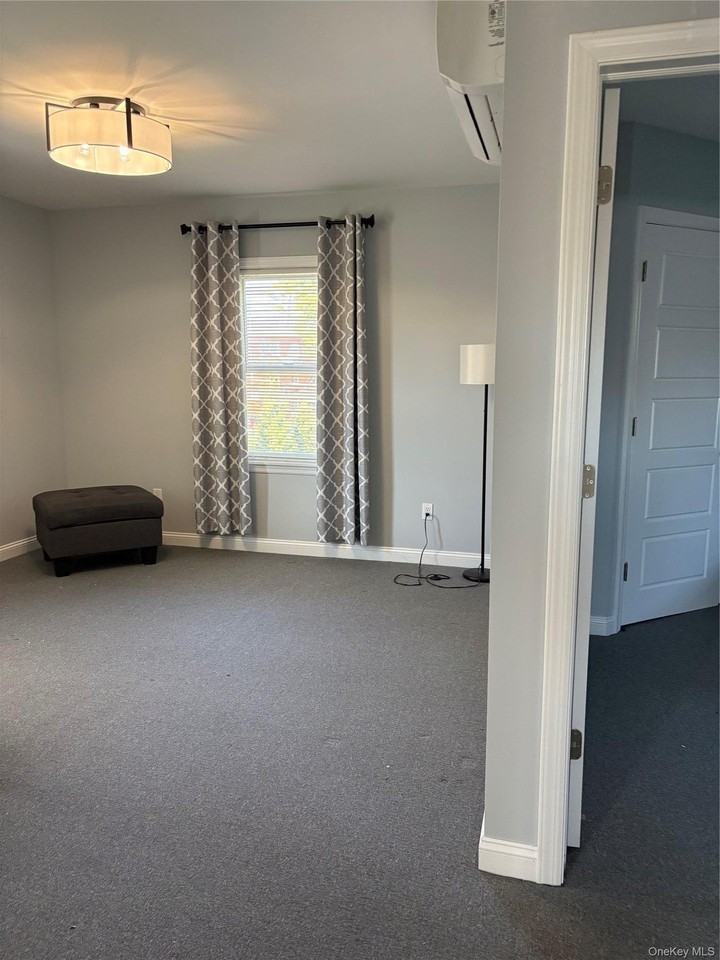 37 Lincoln Ct - Photo 3 of 10