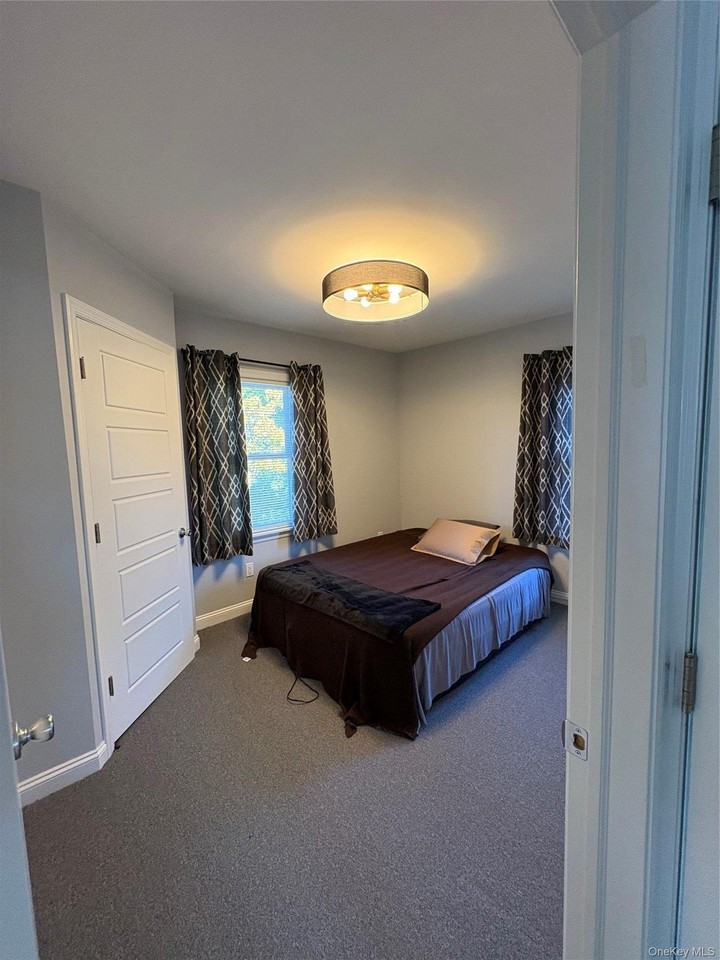 37 Lincoln Ct - Photo 7 of 10