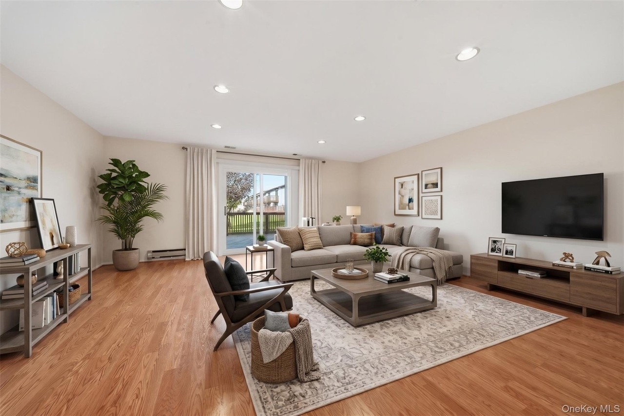 100 Daly Blvd #604 - Photo 2 of 16