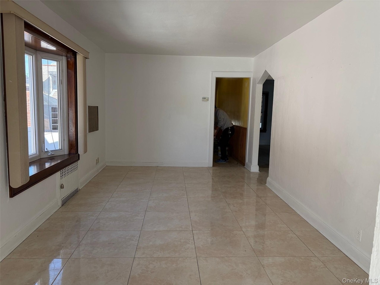 7729 80th St - Photo 2 of 9