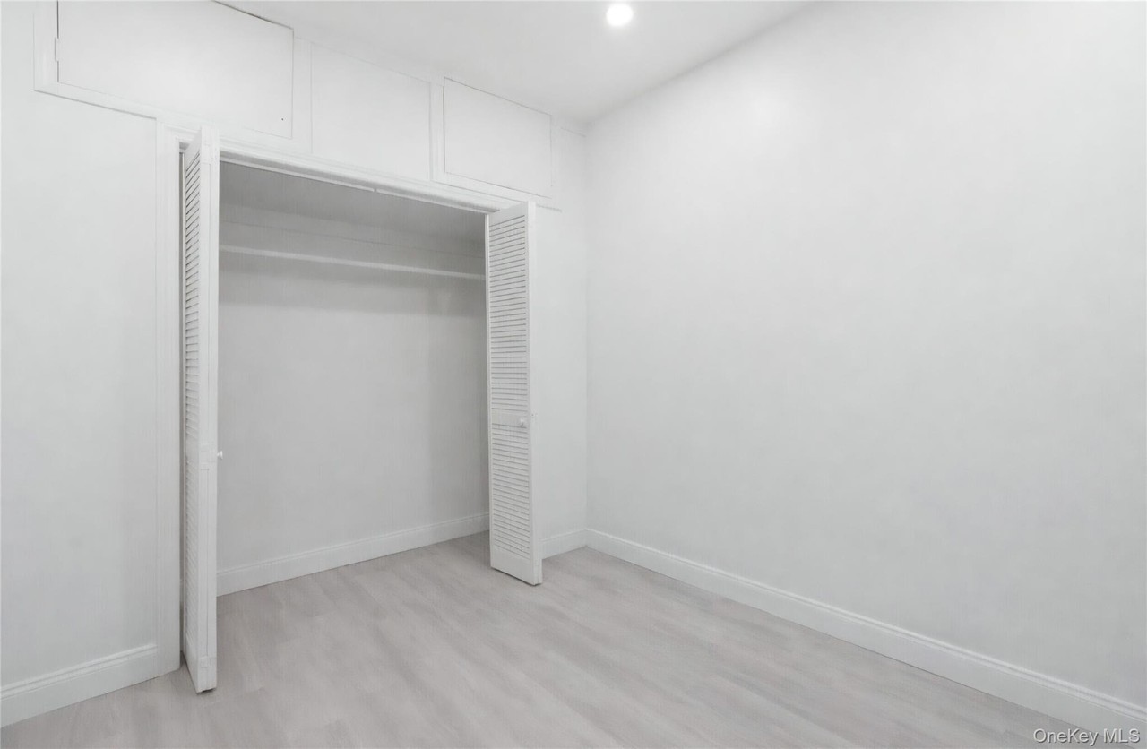 6089 54th St #1stFL - Photo 5 of 5