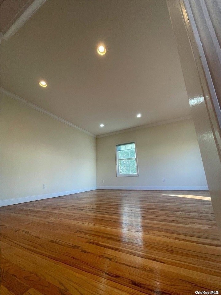 26 Slocum Ave - Photo 4 of 14