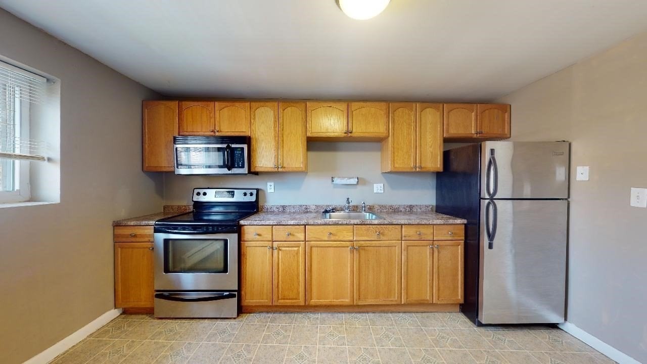 40 Bryon Rd #6 - Photo 3 of 17