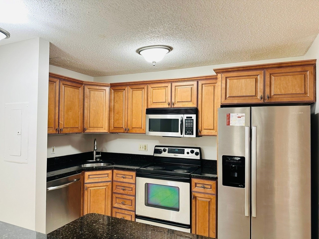 450 Brookside Dr #B - Photo 3 of 21