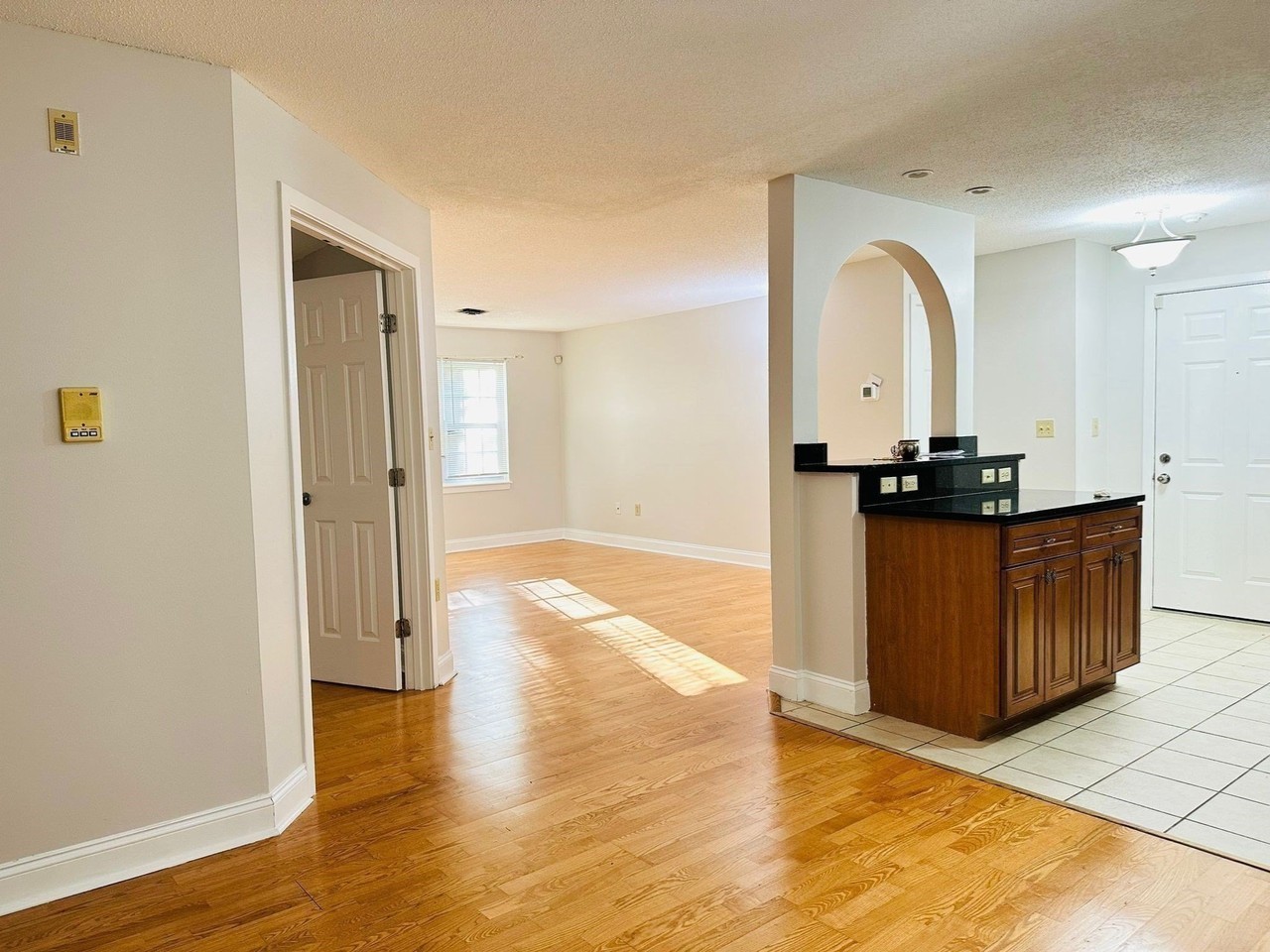 450 Brookside Dr #B - Photo 4 of 21