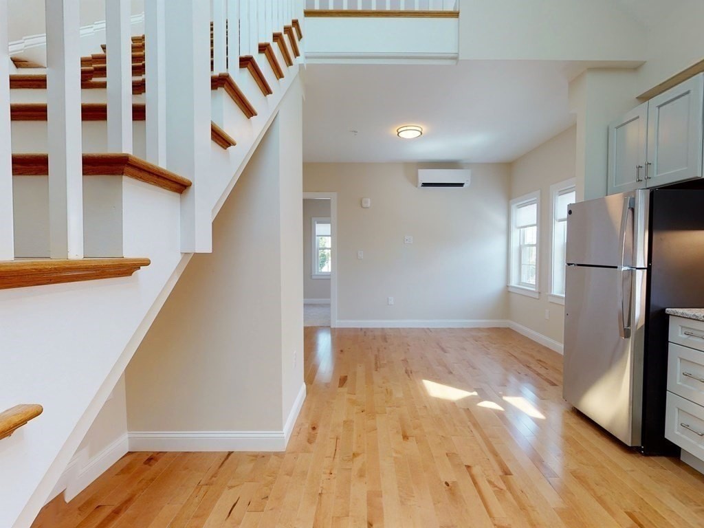104 Litchfield St #2 - Photo 3 of 17
