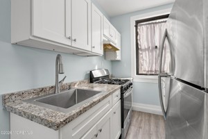 featured image of 216 Broadway