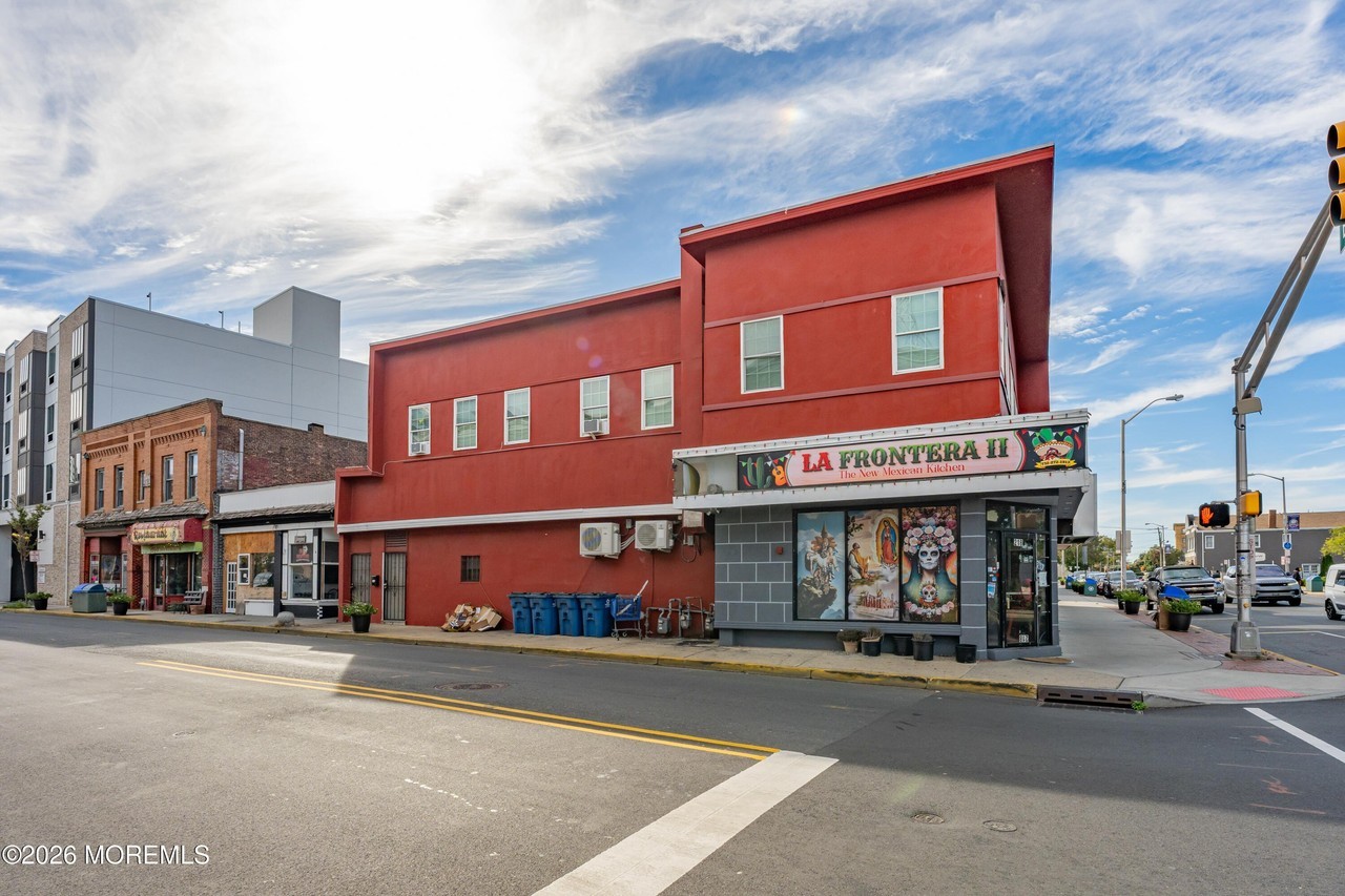 216 Broadway - Photo 4 of 16