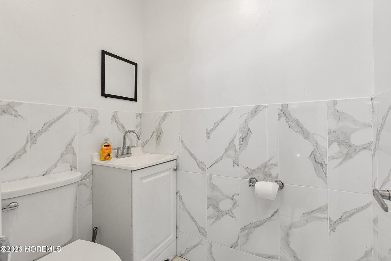 216 Broadway - Photo 6 of 16