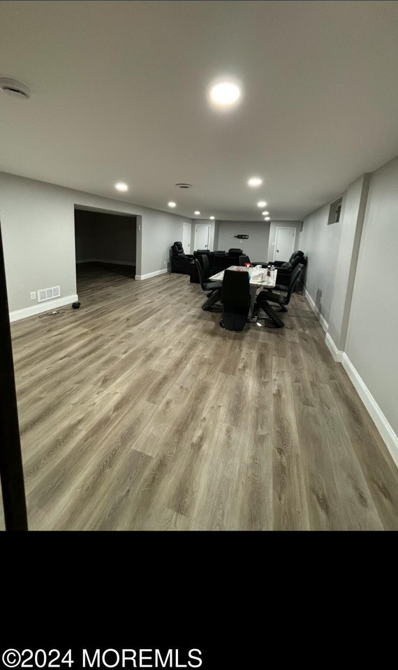 20 Dwight Dr - Photo 5 of 5